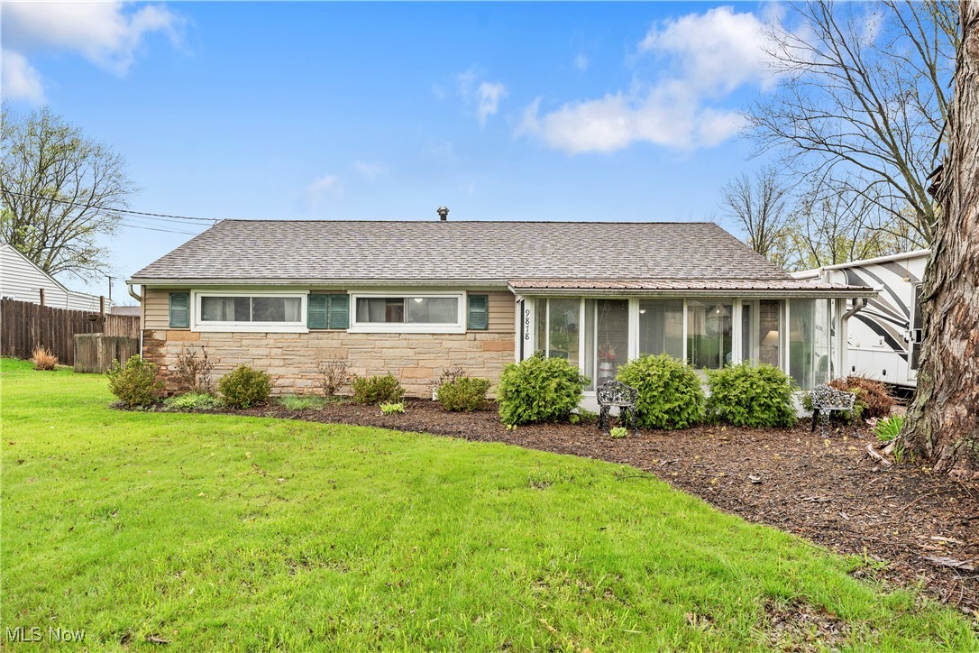 9878 Ridgewood Drive, Twinsburg, Ohio image 1