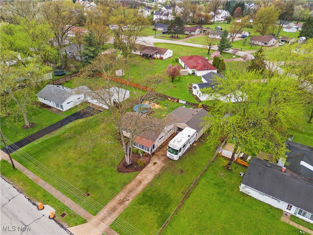 9878 Ridgewood Drive, Twinsburg, Ohio image 38