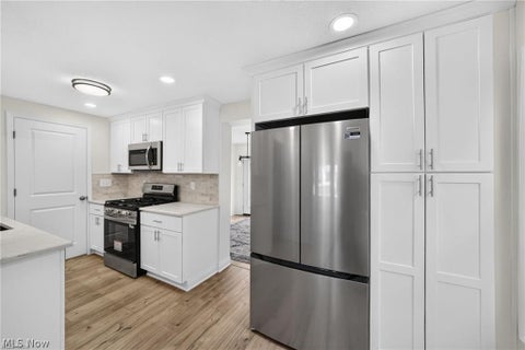 Tiny photo for 208 Sunset Road, Avon Lake, OH 44012 (MLS # 5257475)