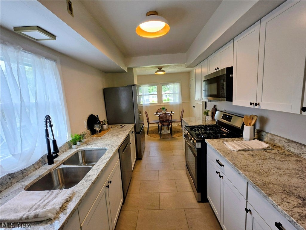 5193 Pinecrest