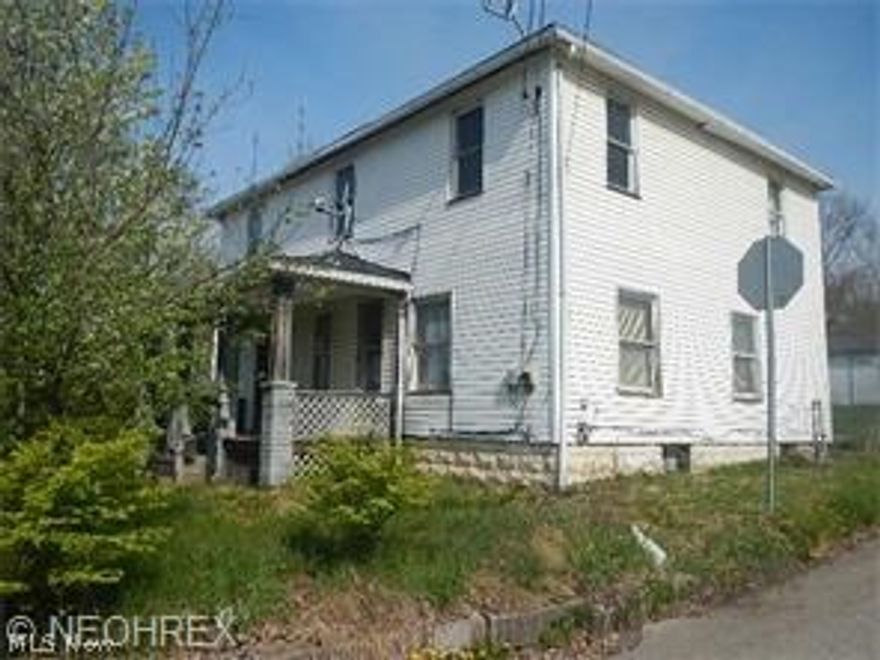 Great starter home or investment property. Many renovations from floor to ceiling. Including new plumbing, carpet throughout, and all freshly painted.  Bring all offers. Very motivated seller! Seller will  entertain Land Contract with suitable terms.