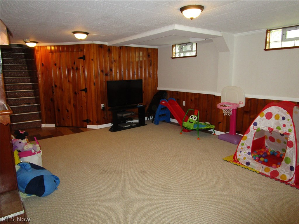 Village/Simon Troyer - Residential