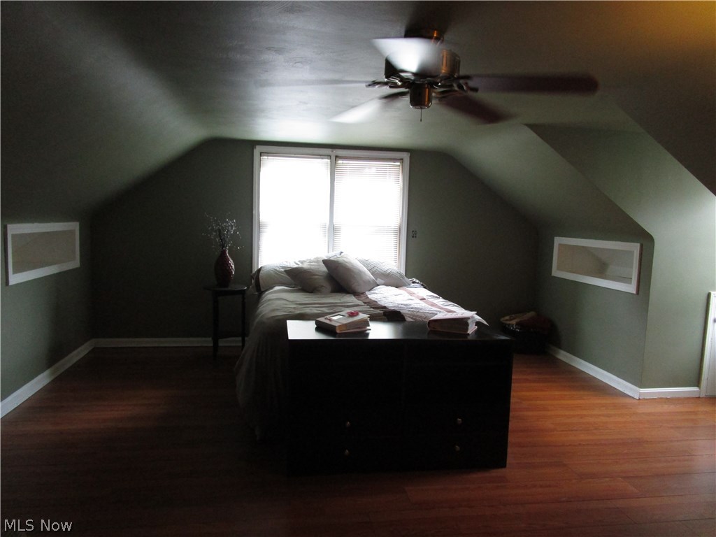 Village/Simon Troyer - Residential