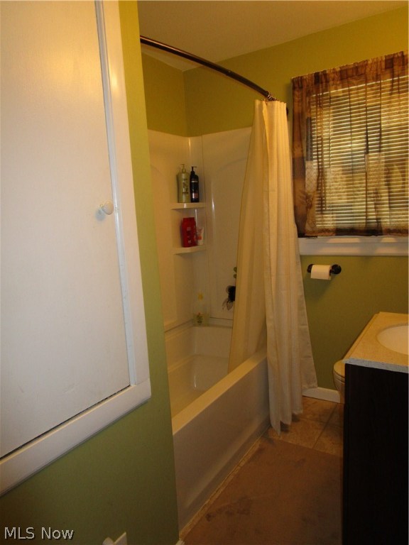 Village/Simon Troyer - Residential