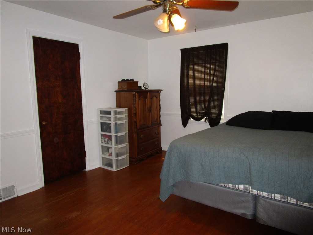 Village/Simon Troyer - Residential