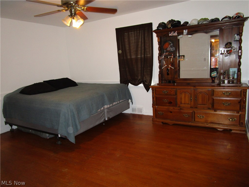 Village/Simon Troyer - Residential