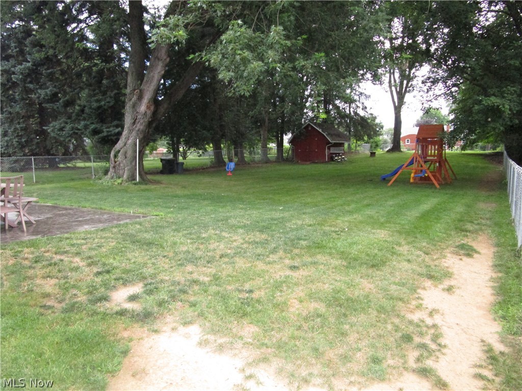 Village/Simon Troyer - Residential