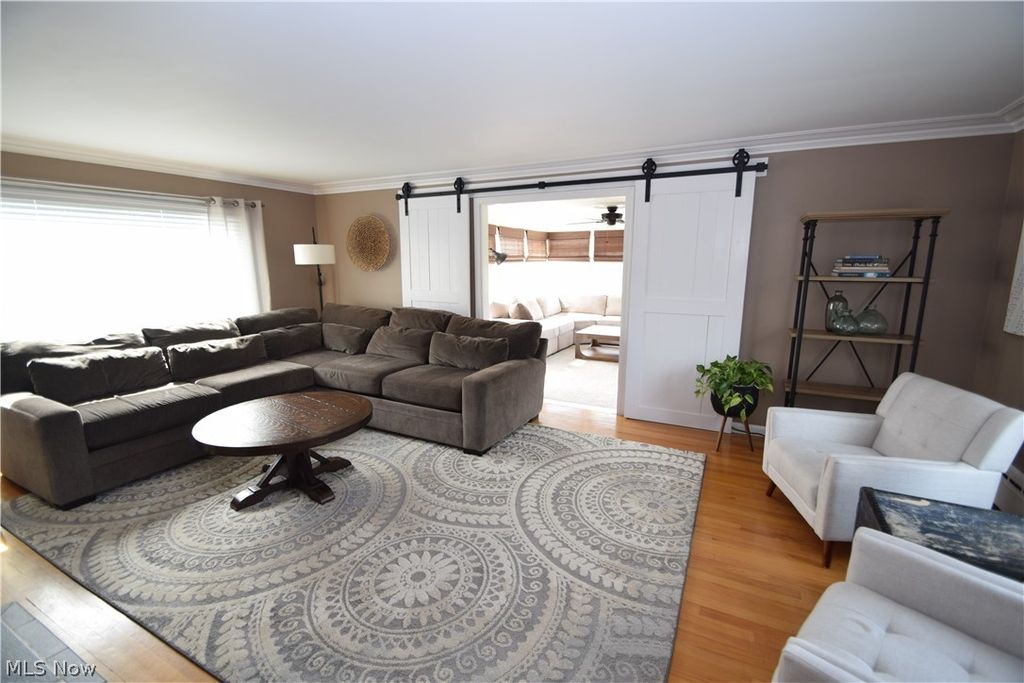 Photo of 225 S Cadillac Drive, Youngstown, OH 44512 (MLS # 5202068)