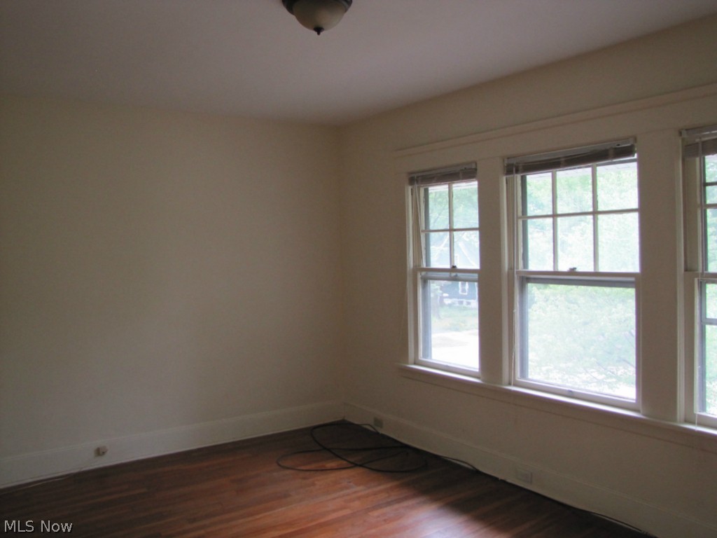 Meadowbrook Land Cos Meadowbr - Residential Lease