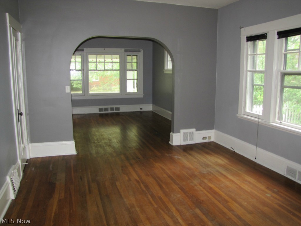 Meadowbrook Land Cos Meadowbr - Residential Lease