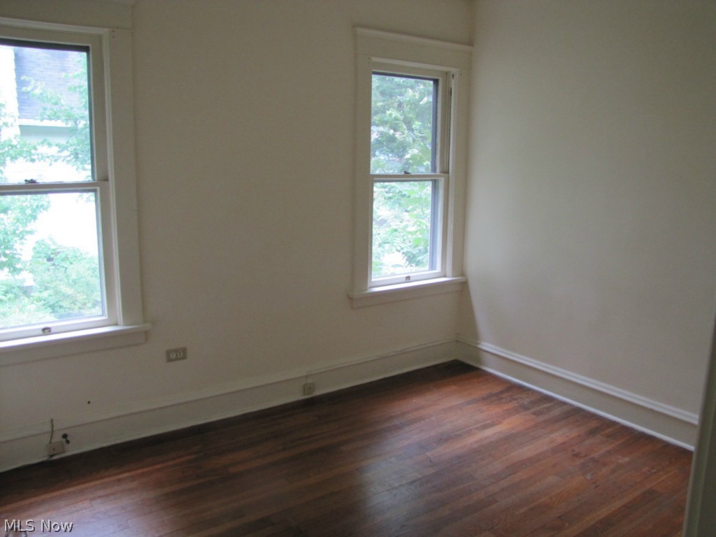 Meadowbrook Land Cos Meadowbr - Residential Lease