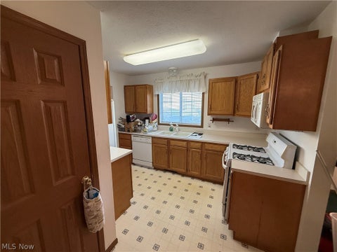 Tiny photo for 135 Phoenix Drive NW, Dover, OH 44622 (MLS # 5255693)