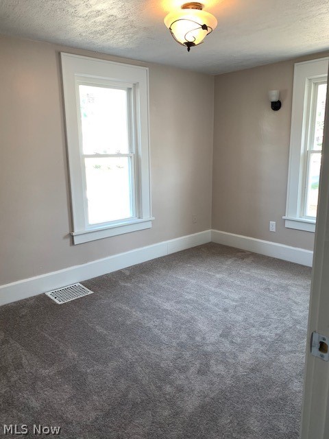 Village/Navarre - Residential