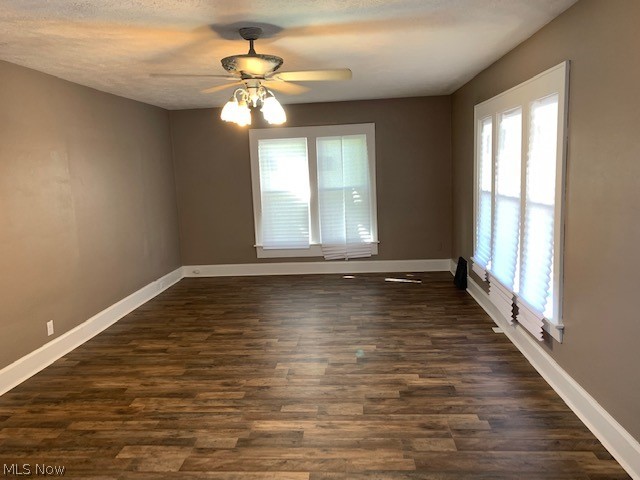 Village/Navarre - Residential