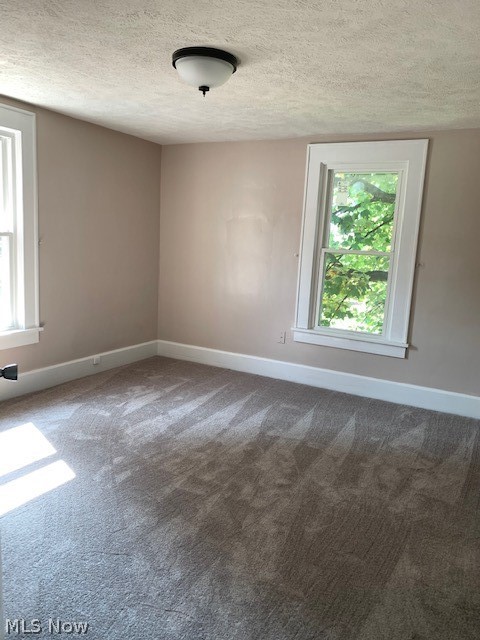 Village/Navarre - Residential