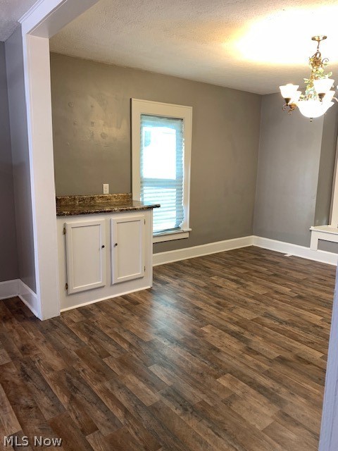 Village/Navarre - Residential