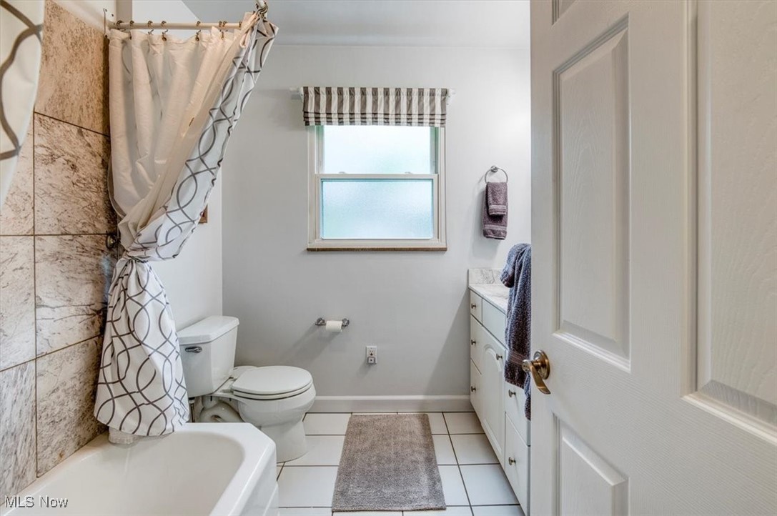 302 Hazelwood Drive, Chagrin Falls, Ohio image 21