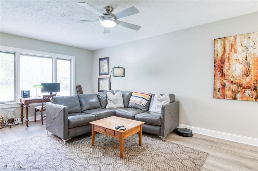 302 Hazelwood Drive, Chagrin Falls, Ohio image 34