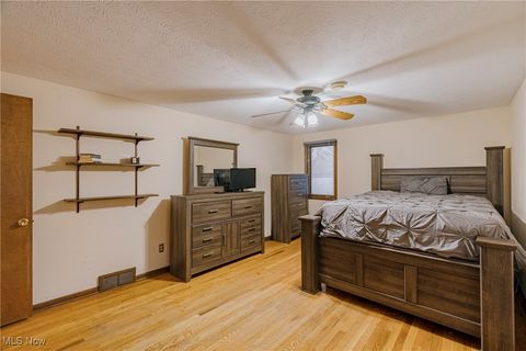 Tiny photo for 5193 Ashwood Drive, Lyndhurst, OH 44124 (MLS # 5180560)