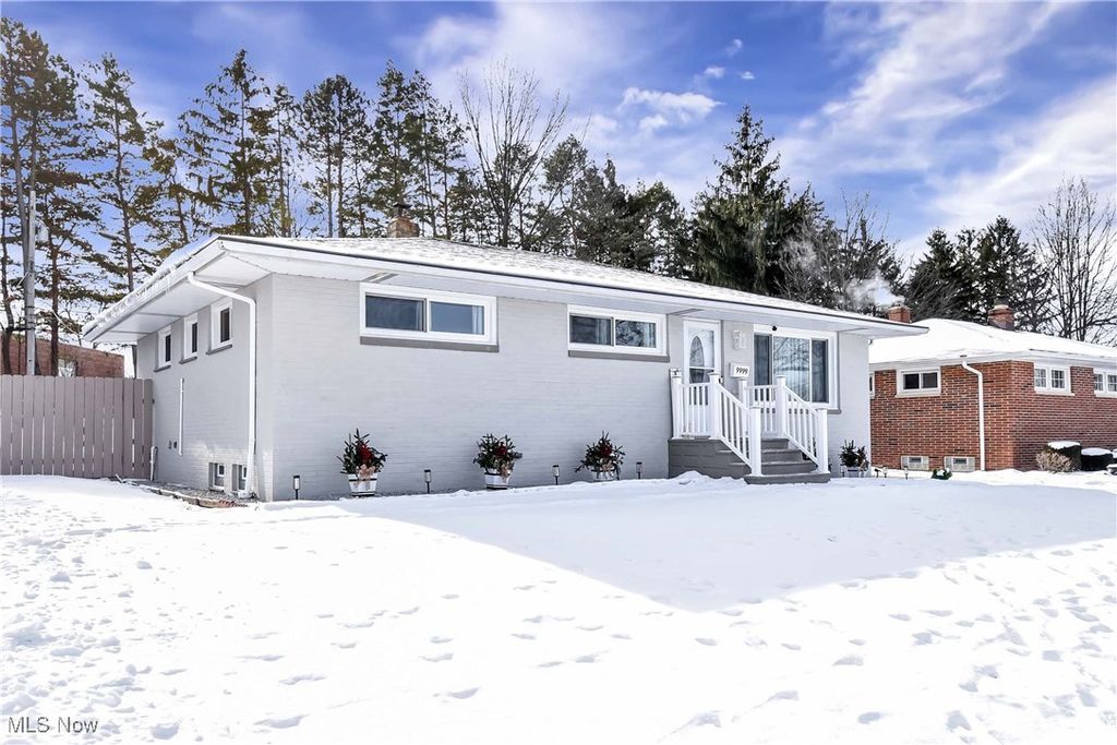 Photo of 9999 Reichert Road, Parma, OH 44130 (MLS # 5185429)