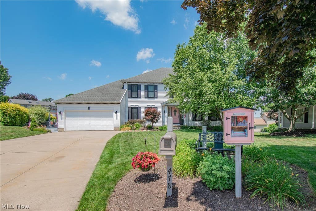 Photo of 478 Amberwood Drive, Akron, OH 44312 (MLS # 5224795)