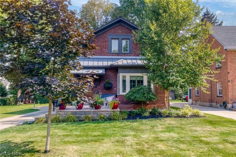 Homes For Sale - 168 Castle Boulevard<br/> Akron, OH 44313