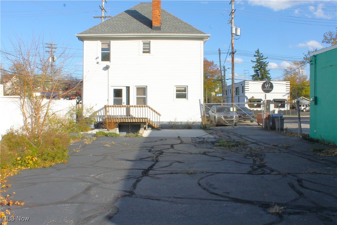 Euclid 15 - Commercial Sale