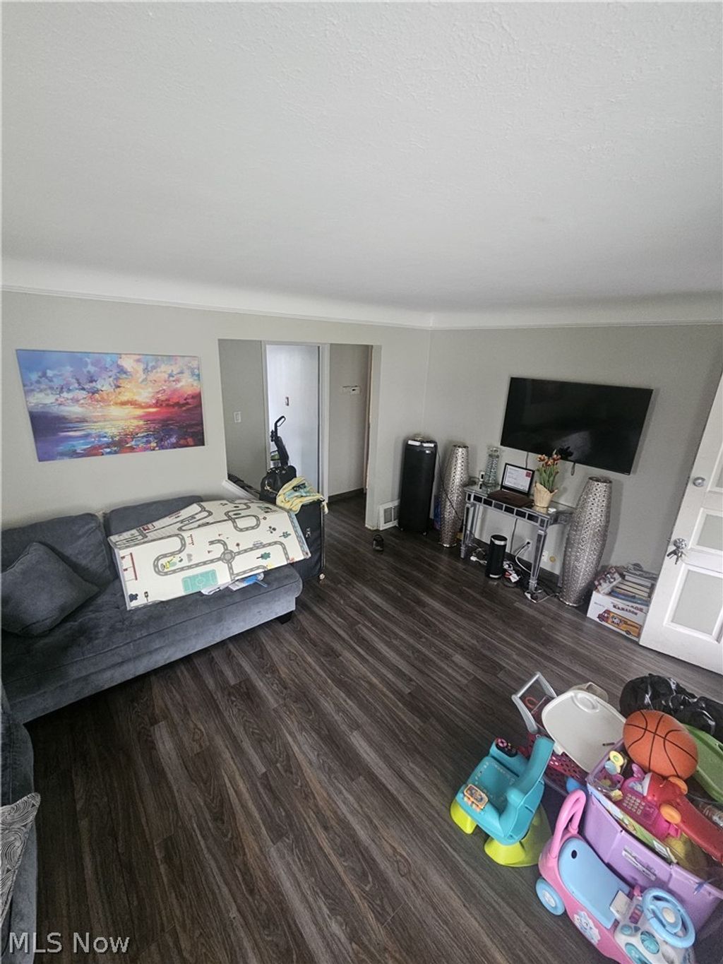 Photo of 10828 Mountview Avenue, Garfield Heights, OH 44125 (MLS # 5214478)