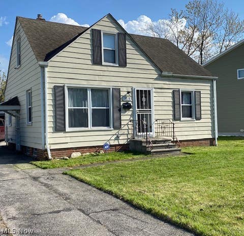 Homes For Sale - 3815 E 186th Street<br/> Cleveland, OH 44122
