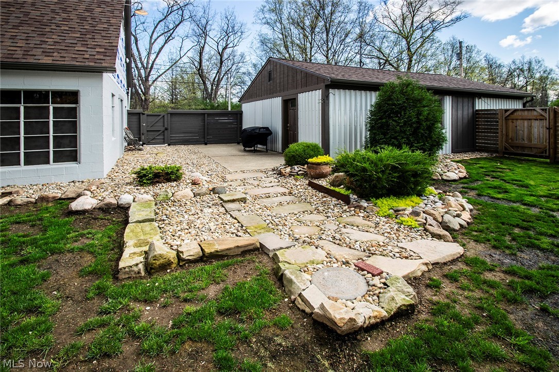 County/Lorain - Residential