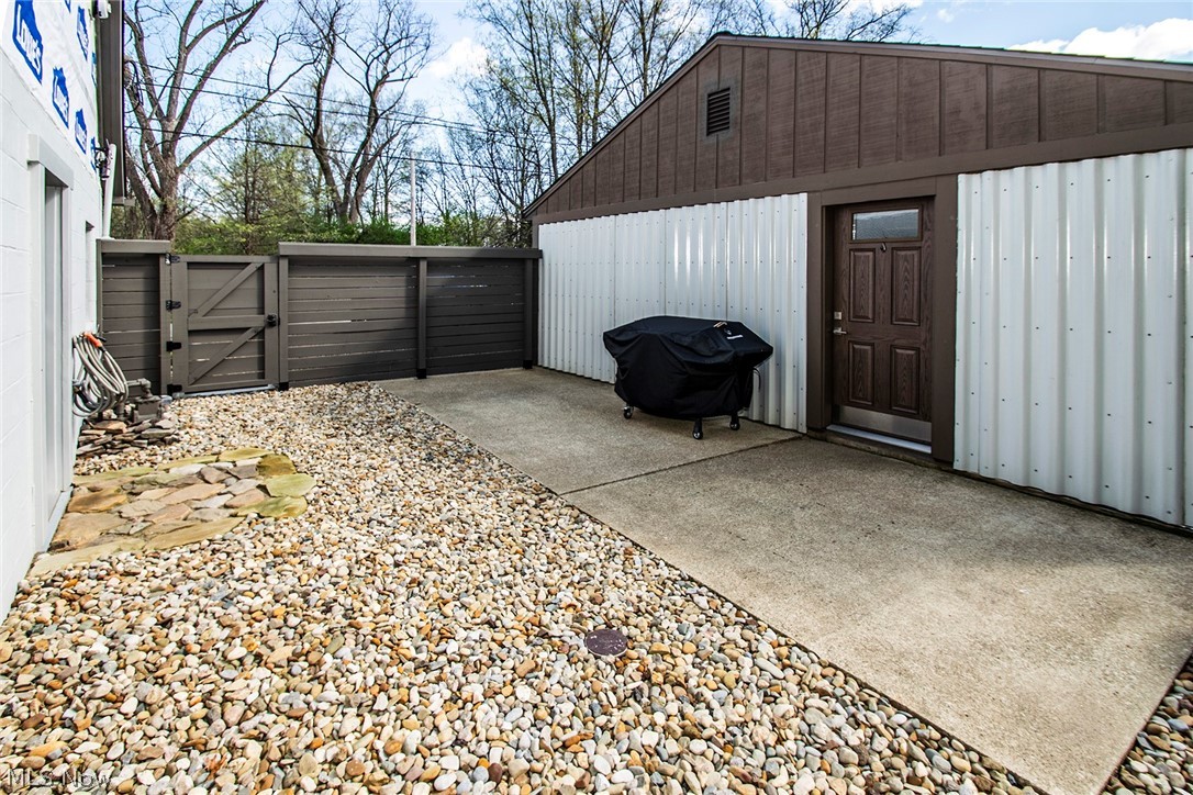 County/Lorain - Residential