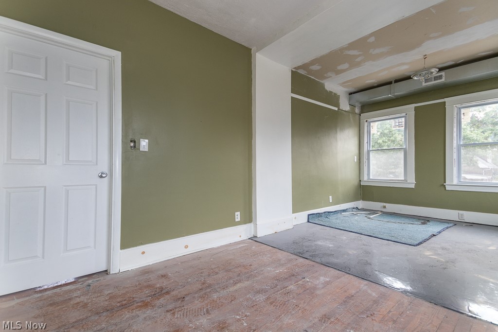 Mrs L Shidlers Resub - Commercial Sale