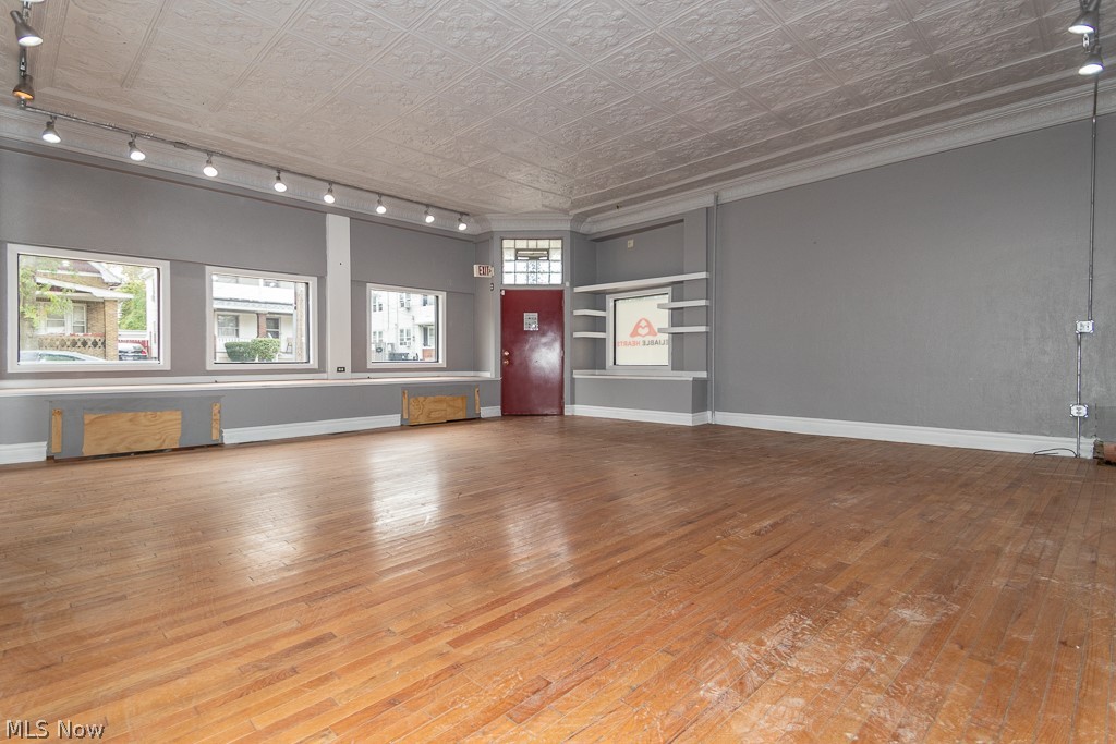 Mrs L Shidlers Resub - Commercial Sale