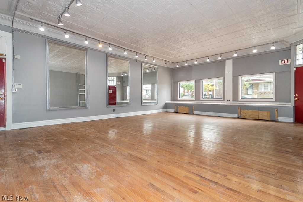 Mrs L Shidlers Resub - Commercial Sale