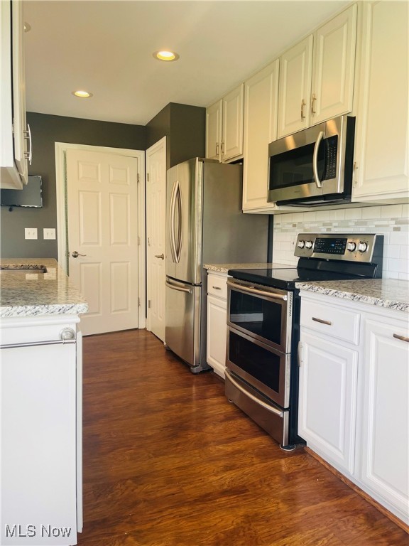 Fairlawn, Ohio 44333, United States, 2 Bedrooms Bedrooms, ,2 BathroomsBathrooms,Residential,Active,113047