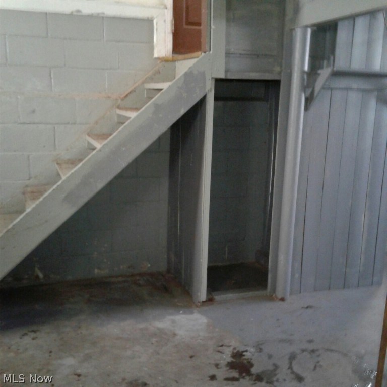 Shaker Lee - Residential