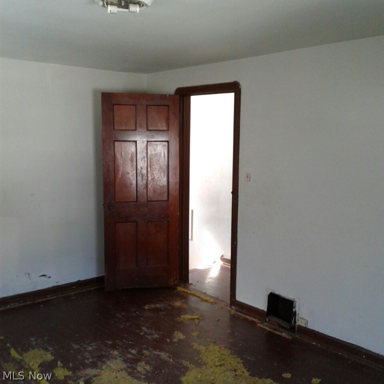 Shaker Lee - Residential