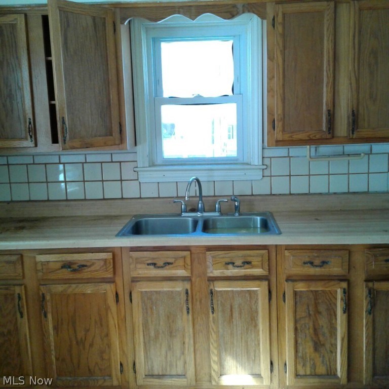 Shaker Lee - Residential