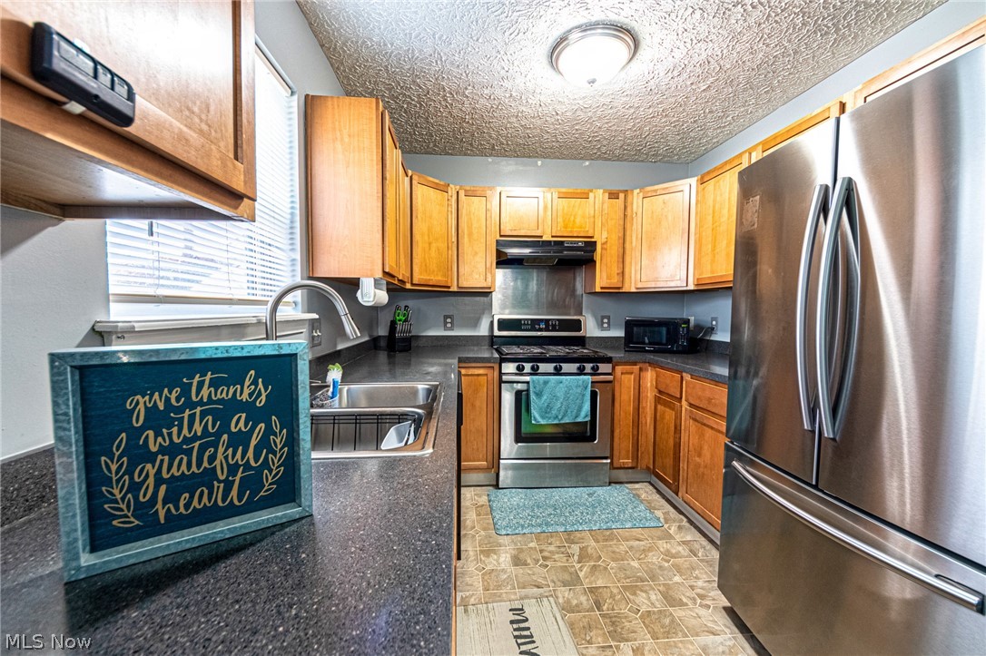 Elijah F Davis - Residential