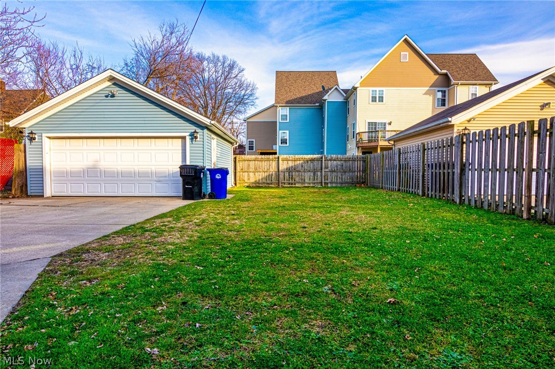 Elijah F Davis - Residential