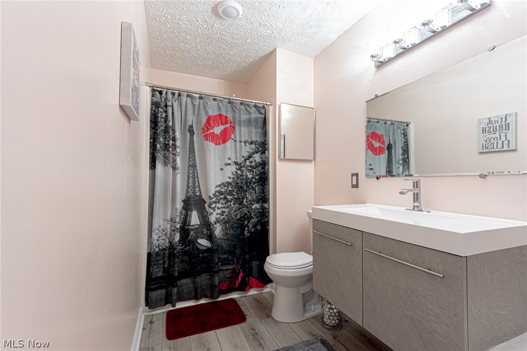 Elijah F Davis - Residential