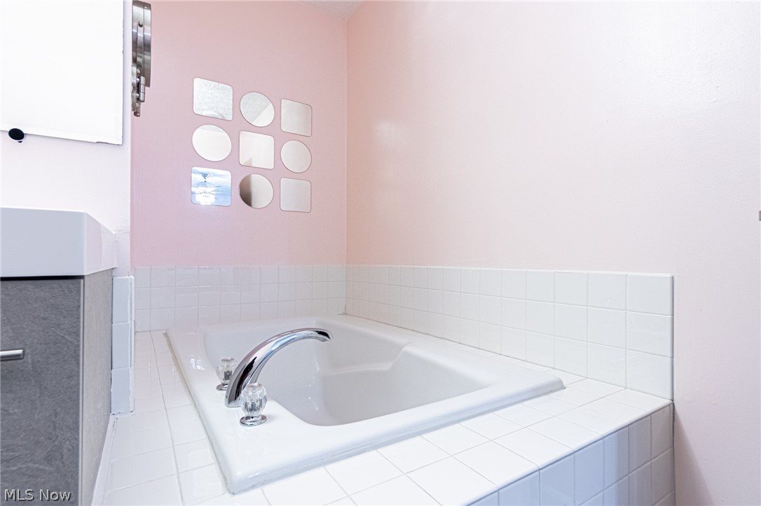 Elijah F Davis - Residential