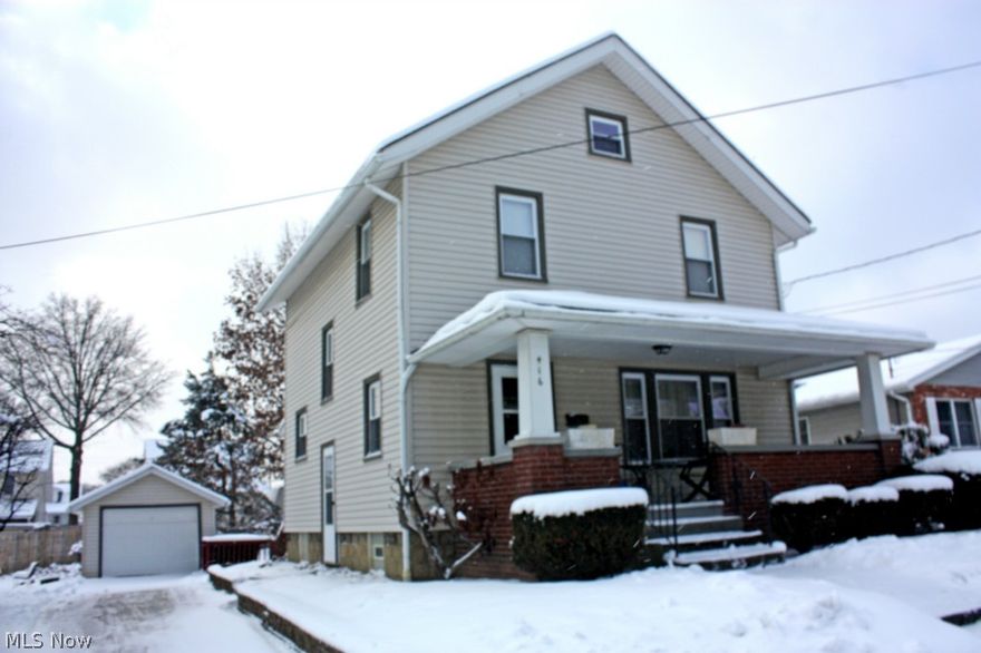 Good vinyl sided home in North Canton with concrete drive and garage.  This home has updated vinyl windows, updated full bath and covered front porch.  Just east of downtown North Canton.  Opportunity!