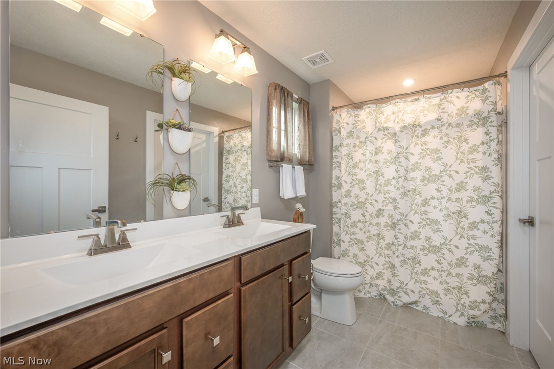 Bates Xing Sub Ph - Residential