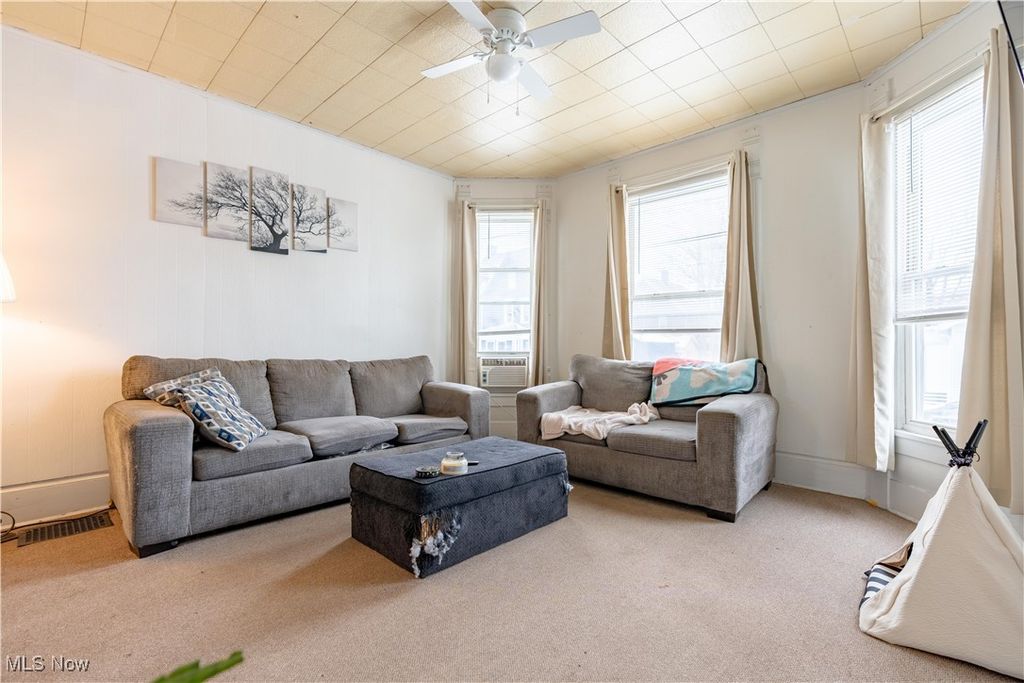 Photo of 609 Lincoln Avenue NW, Canton, OH 44708 (MLS # 5181744)