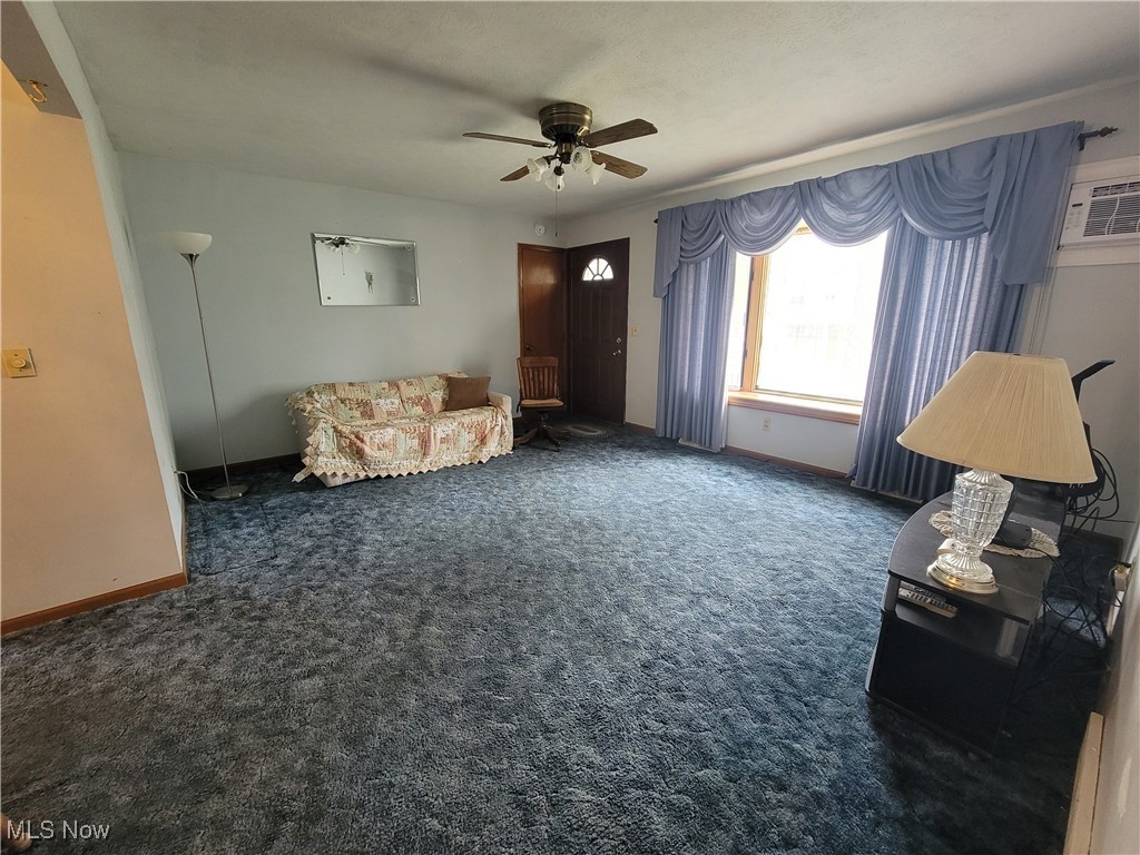 736 Thornwood Street, Elyria, Ohio image 3