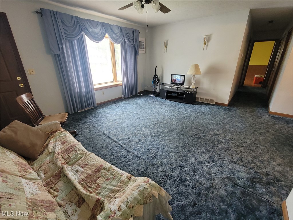 736 Thornwood Street, Elyria, Ohio image 2