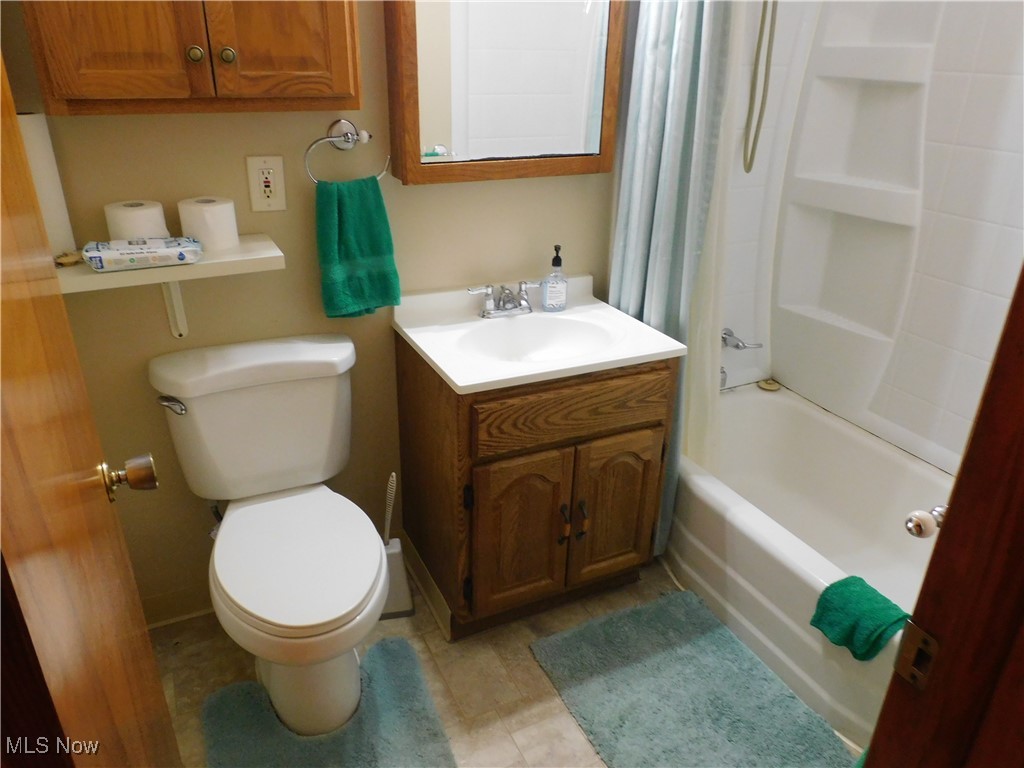 Connecticut Western Reserve - Residential