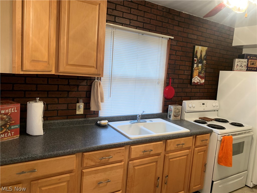 Ford Realty Co - Residential