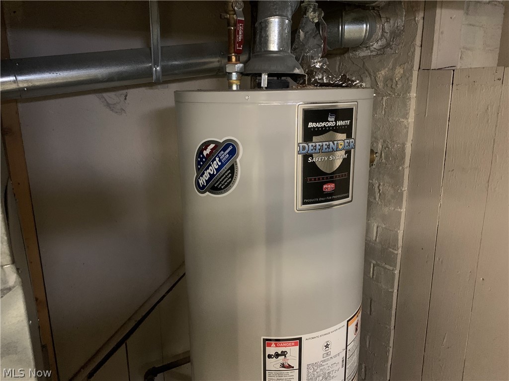 Ford Realty Co - Residential